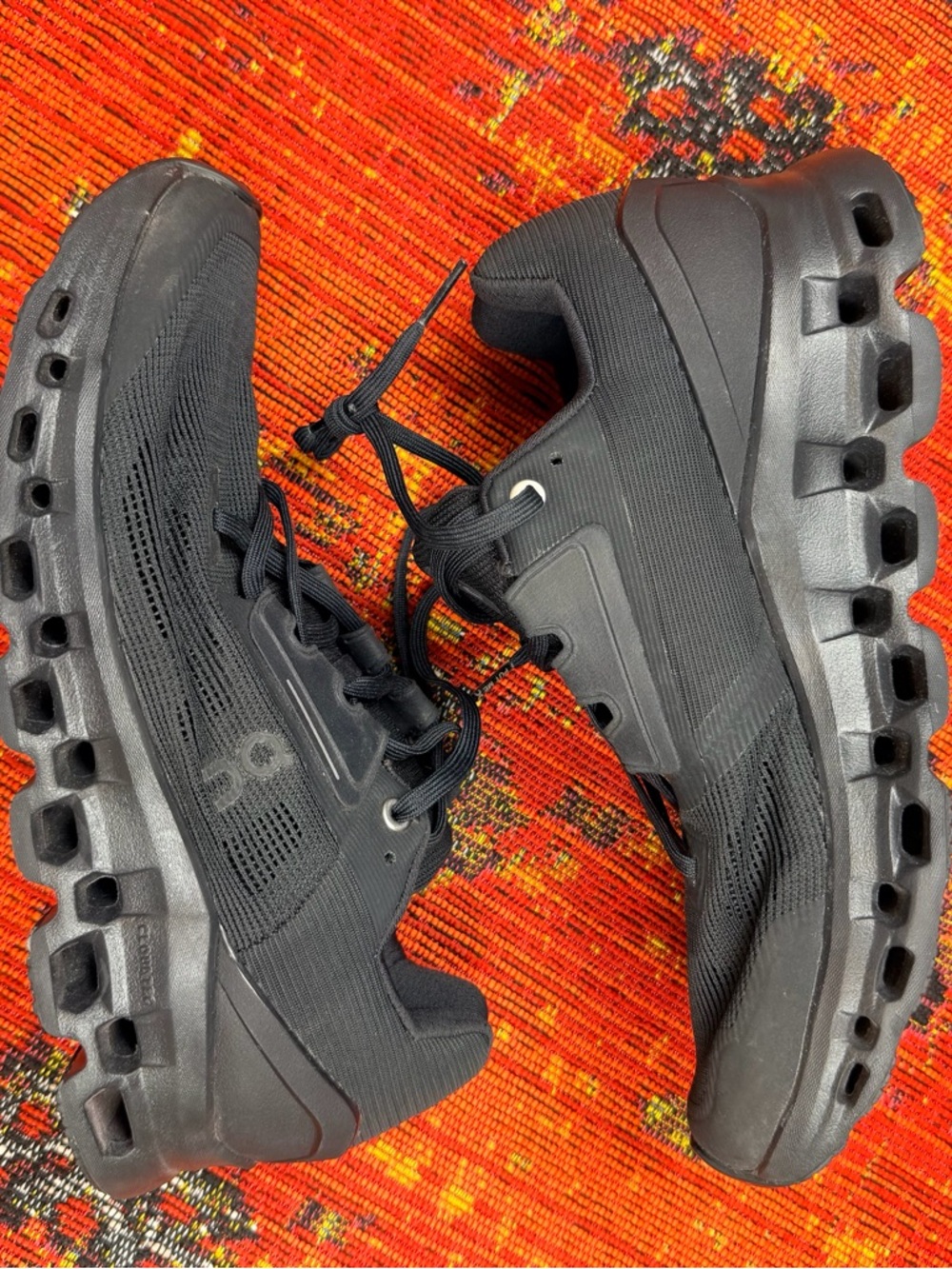 NWOT On Running Black Women’s Running Shoes - Picture 3 of 8